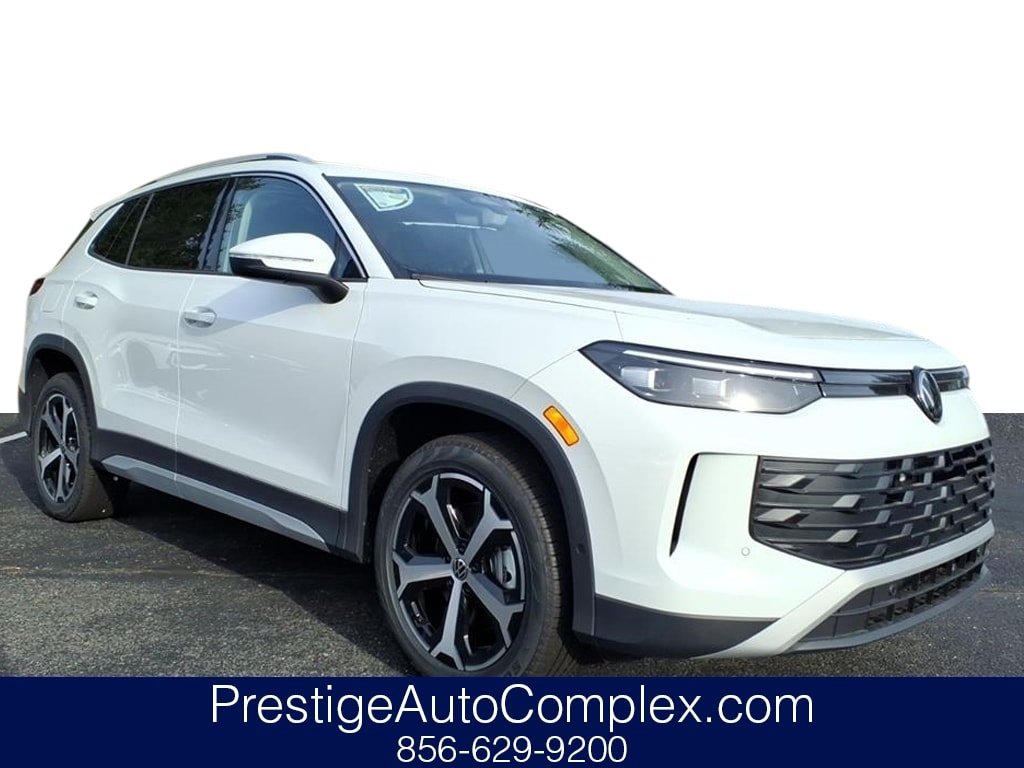 New 2025 Volkswagen Tiguan SE FWD SUV