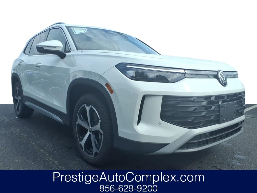 2025 Volkswagen Tiguan SE's photo