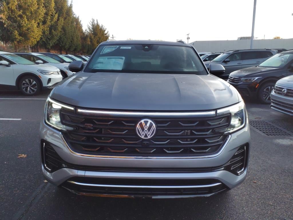 New 2025 Volkswagen Atlas Cross Sport 2.0T SEL Premium R-Line SUV