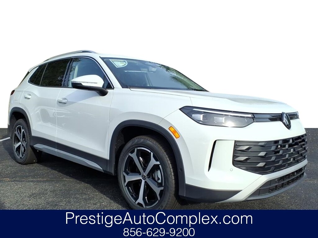 New 2025 Volkswagen Tiguan 2.0T SE SUV