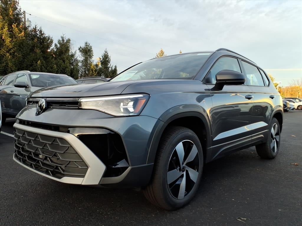 New 2025 Volkswagen Taos 1.5T S SUV