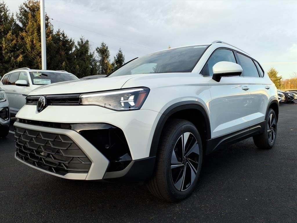 New 2025 Volkswagen Taos 1.5T S SUV