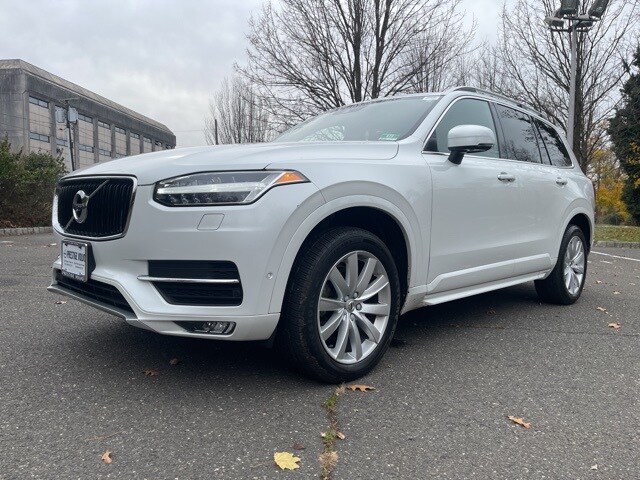 2018 Volvo XC90 T6 AWD Momentum photo 3