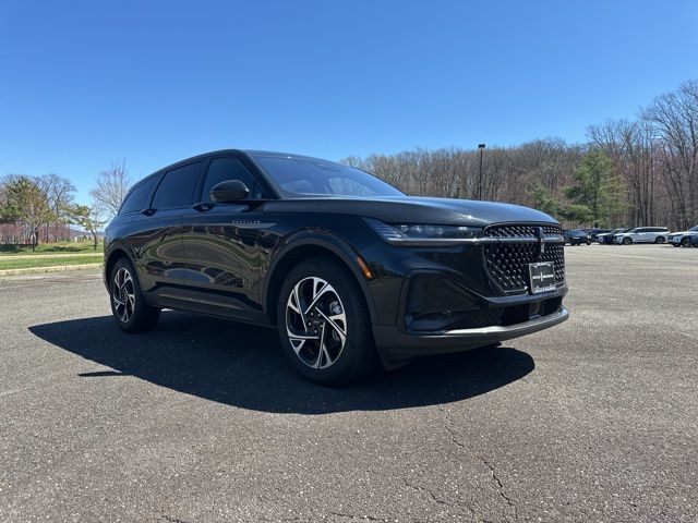 2025 Lincoln Nautilus Premiere AWD's photo