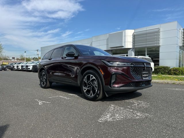 2025 Lincoln Nautilus Premiere AWD's photo