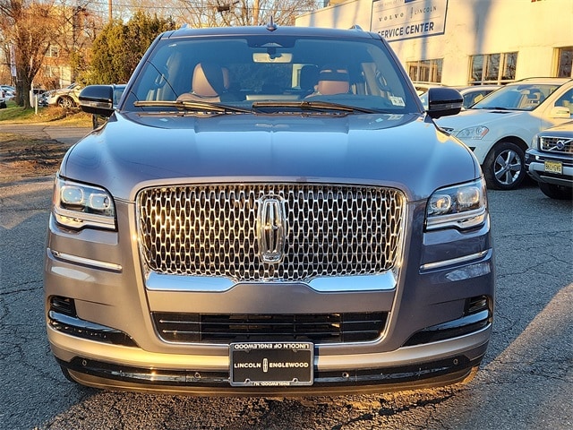 Used 2023 Lincoln Navigator Reserve L with VIN 5LMJJ3LG2PEL08434 for sale in Englewood, NJ