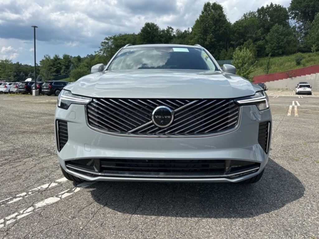 New 2026 Volvo XC90 B6 Plus 7-Seater SUV