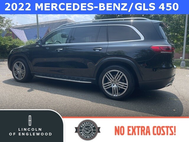 2022 Mercedes Benz GLS 450 4MATIC photo 3