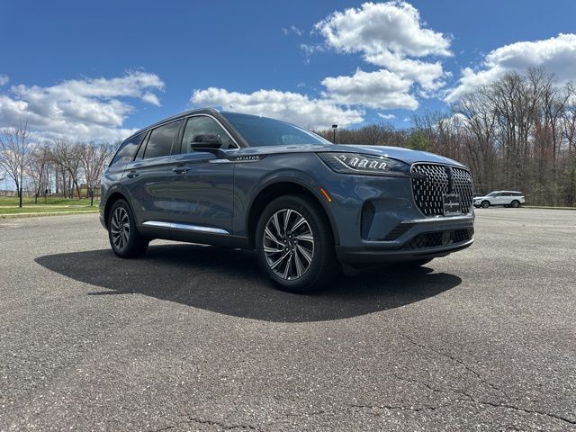 2025 Lincoln Aviator Premiere AWD's photo
