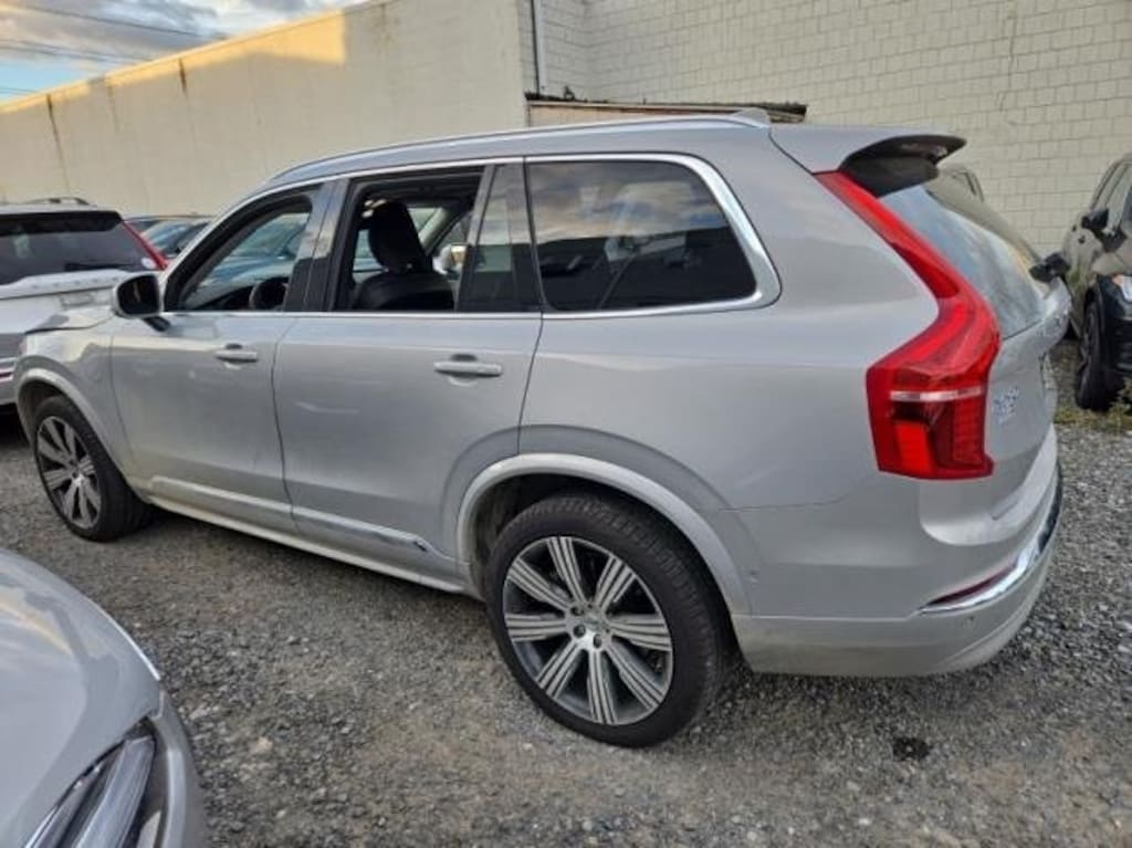 Certified 2024 Volvo XC90 plug-in hybrid T8 Ultimate Bright 7-Seater SUV