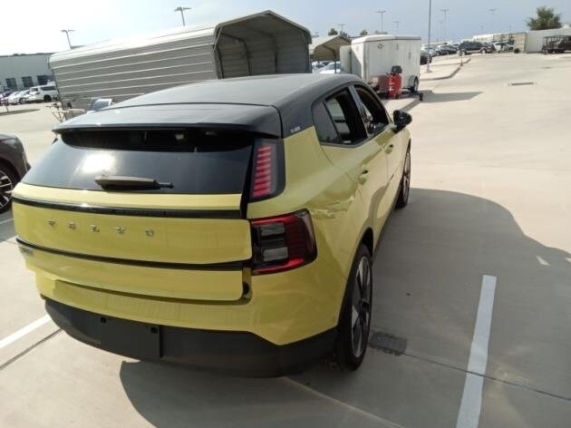 2025 Volvo EX30 Ultra photo 3