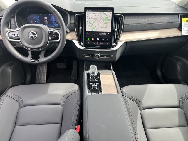 2026 Volvo XC90 Plus - Photo 13