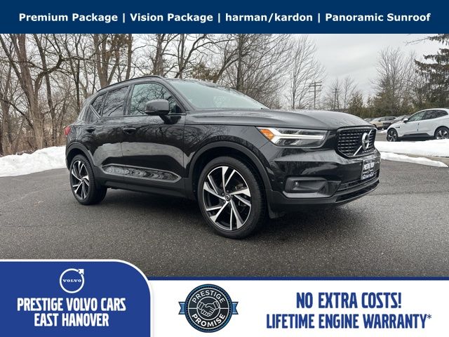 2019 Volvo XC40 R-Design