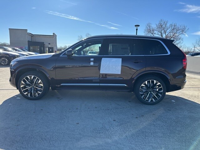 2026 Volvo XC90 Plus photo 4