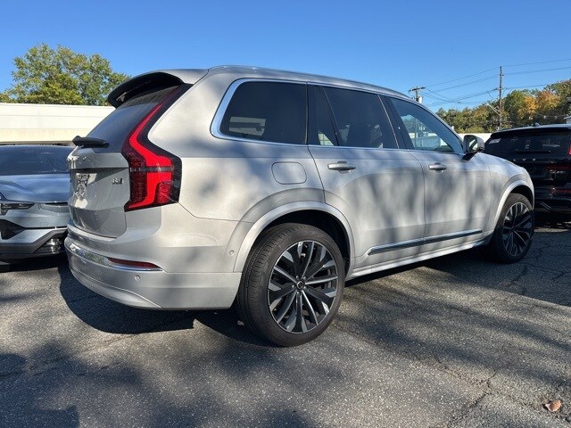 2025 Volvo XC90 Plus photo 3