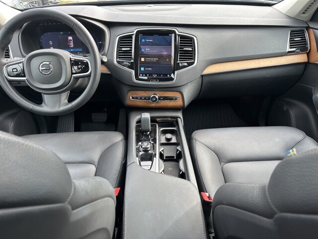 2024 Volvo XC90 T8 Plus photo 4