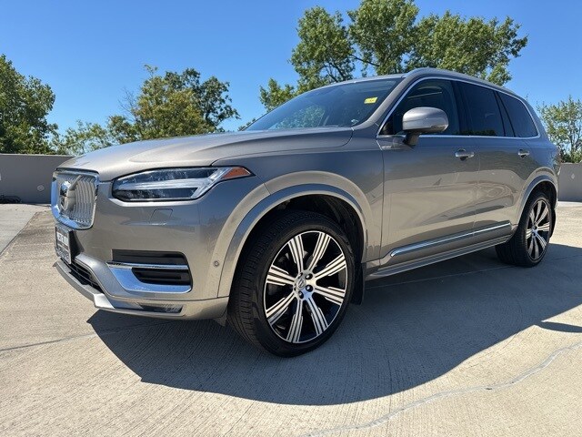 2022 Volvo XC90 T6 AWD Inscription photo 3
