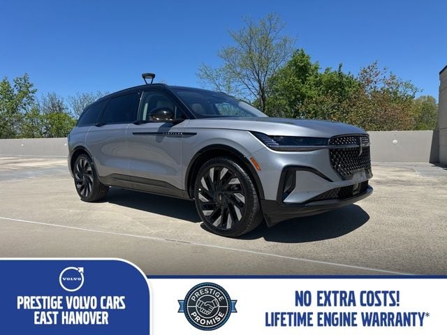2025 Lincoln Nautilus Reserve AWD's photo