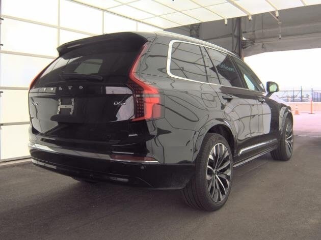 2025 Volvo XC90 Plus photo 3