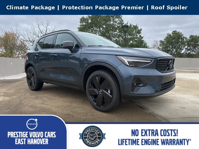 2026 Volvo XC40 Ultra Black Edition's photo