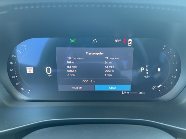 2026 Volvo XC40 Plus photo 4