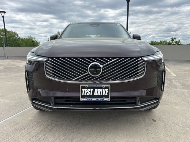 2026 Volvo XC90 B5 Plus Bright 4WD's photo