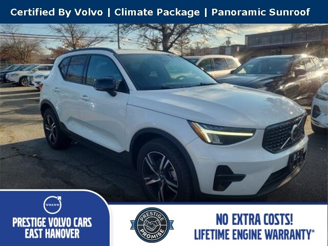 2024 Volvo XC40 B5 Core SUV