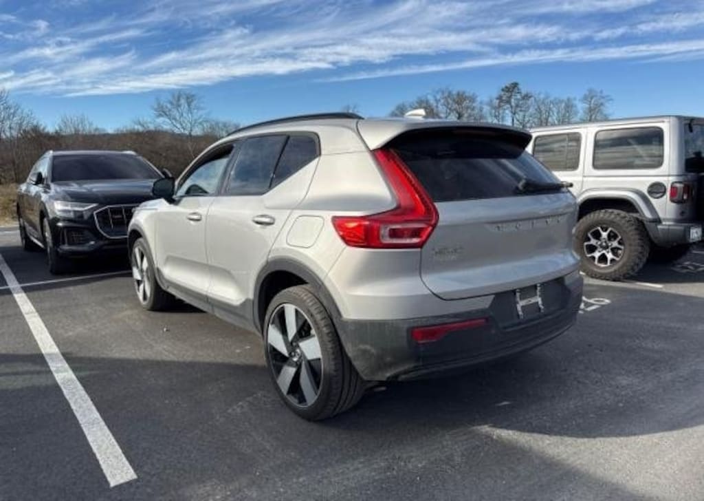 Used 2023 Volvo XC40 Recharge Pure Electric Ultimate SUV