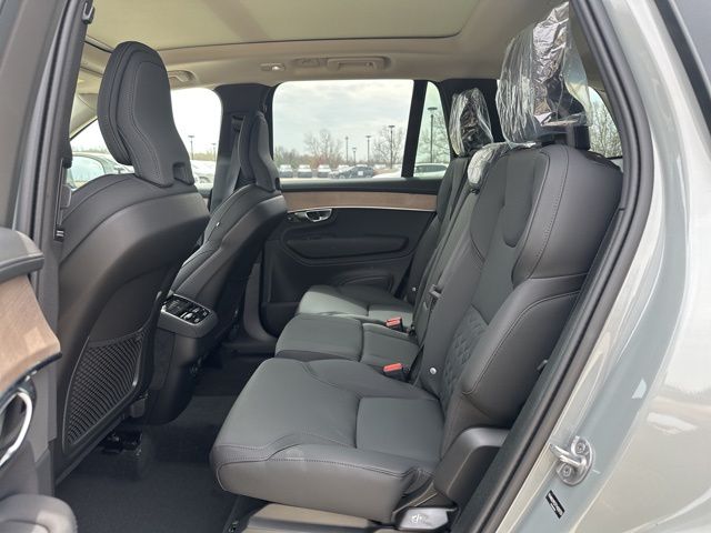2026 Volvo XC90 Plus - Photo 12