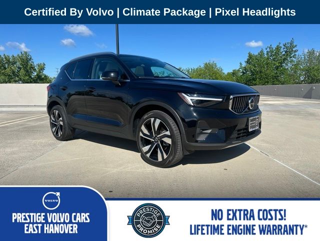 2023 Volvo XC40 B5 Ultimate Bright AWD's photo