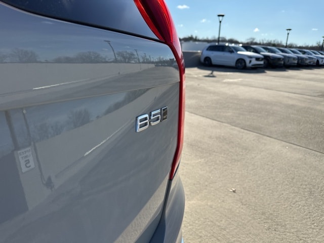 2024 Volvo XC90 B5 Plus photo 2