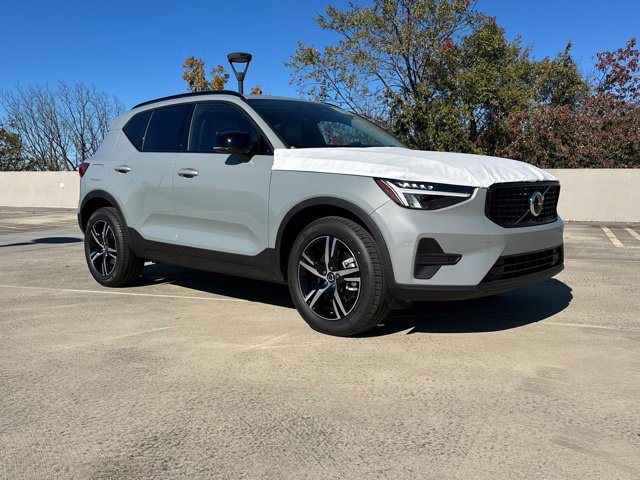 2026 Volvo XC40