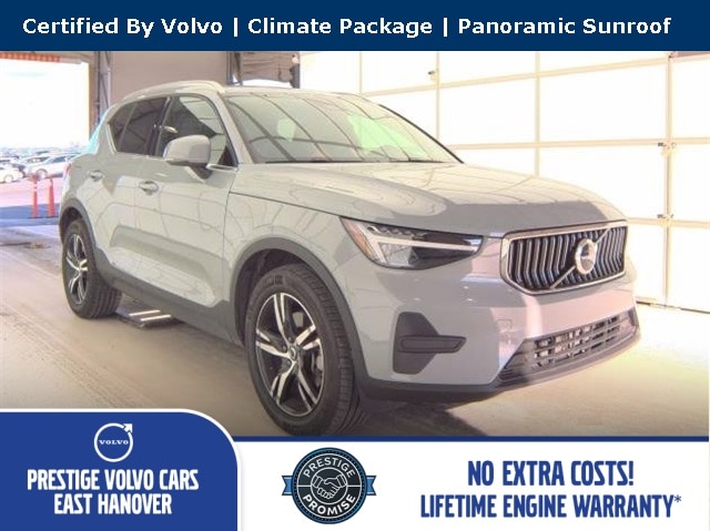 2025 Volvo XC40 Core