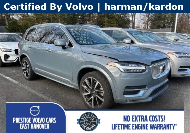 2023 Volvo XC90 Plus's photo