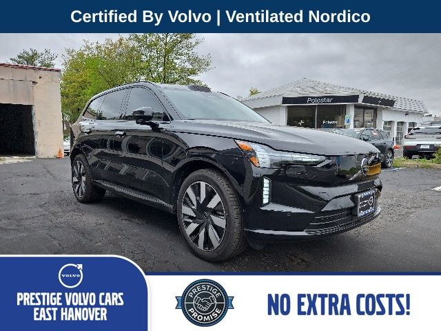 2025 Volvo EX90 Twin Motor Plus 7-Seater's photo