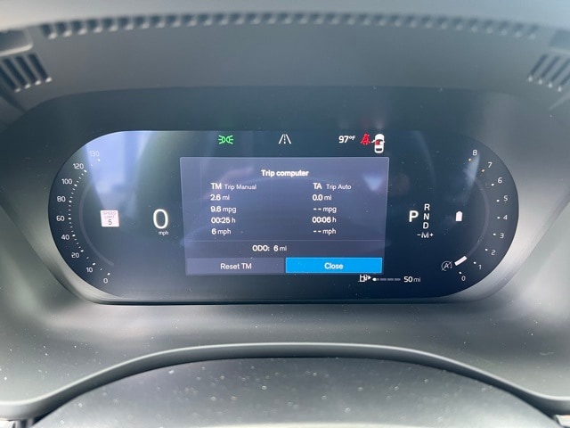 2026 Volvo XC60 B5 Plus photo 5