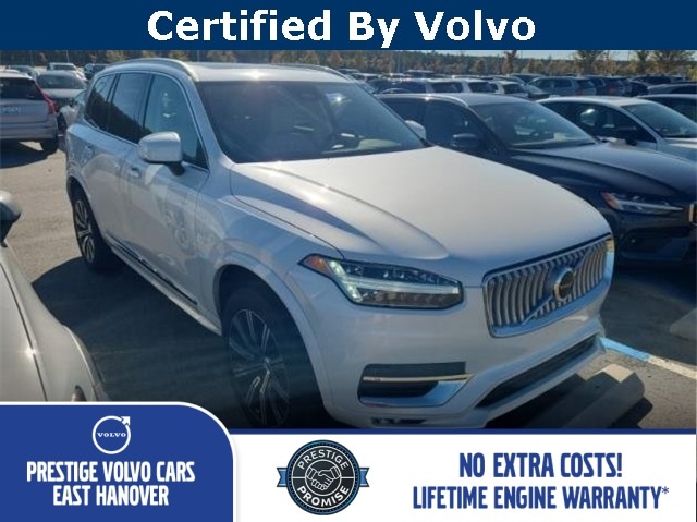 2025 Volvo XC90 Core's photo