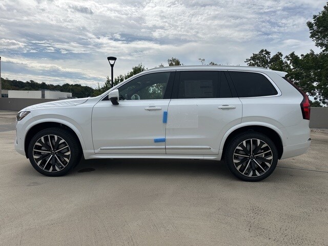 2026 Volvo XC90 Plus photo 4