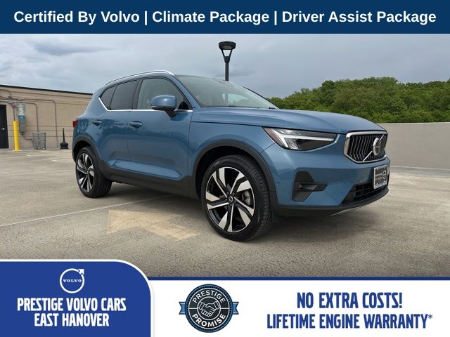 2023 Volvo XC40 B5 Plus Bright AWD's photo