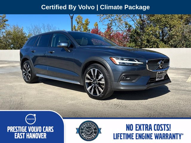 2024 Volvo V60 Cross Country Ultimate