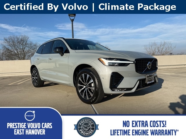 2025 Volvo XC60 Plus's photo