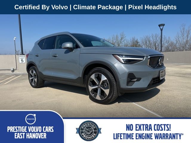 2023 Volvo XC40 B5 Ultimate Bright AWD's photo