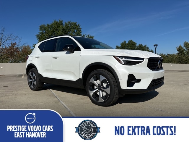2026 Volvo XC40 Plus's photo