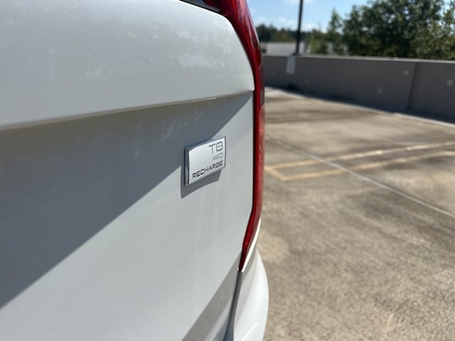 2024 Volvo XC90 T8 Plus photo 3