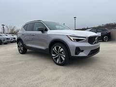 2026 Volvo XC40 B5 Plus AWD SUV