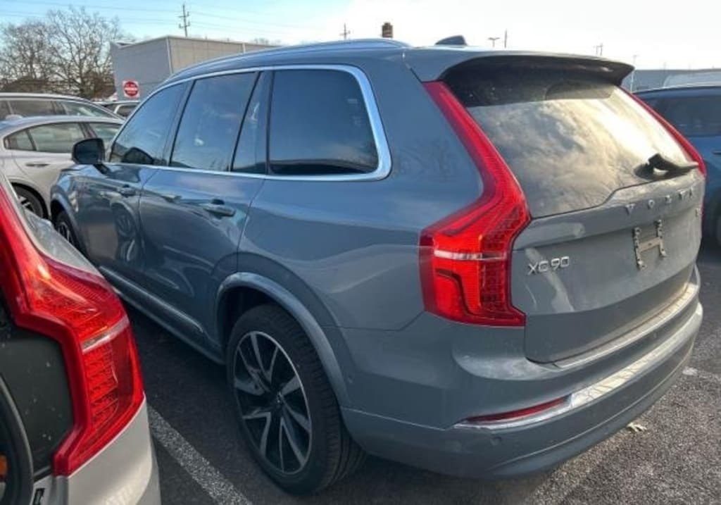Used 2023 Volvo XC90 B6 AWD Plus 7-Seater SUV