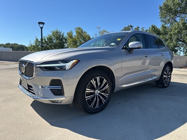 2022 Volvo XC60 Inscription photo 2