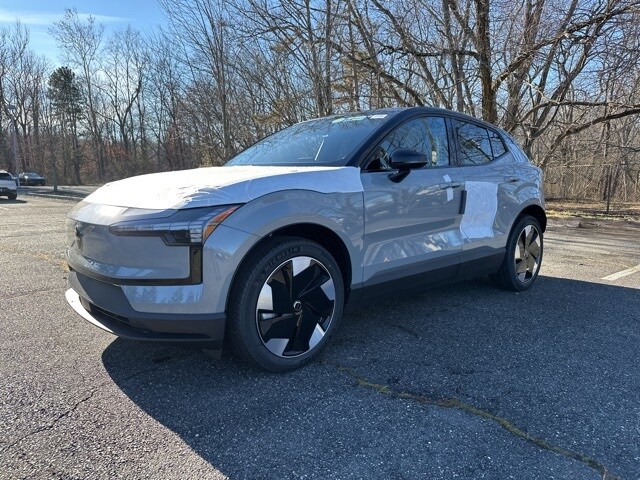 2026 Volvo EX30 Plus photo 3