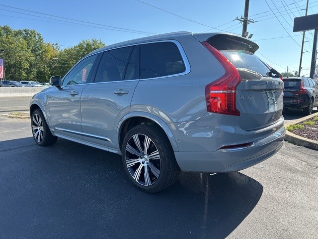 2024 Volvo XC90 T8 Plus photo 2
