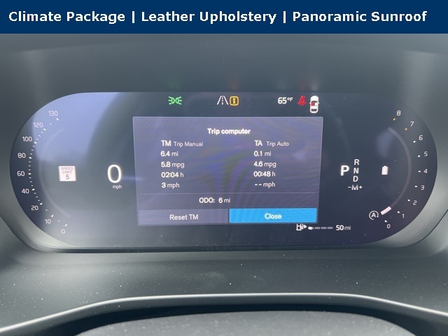 2026 Volvo XC40 Core photo 4